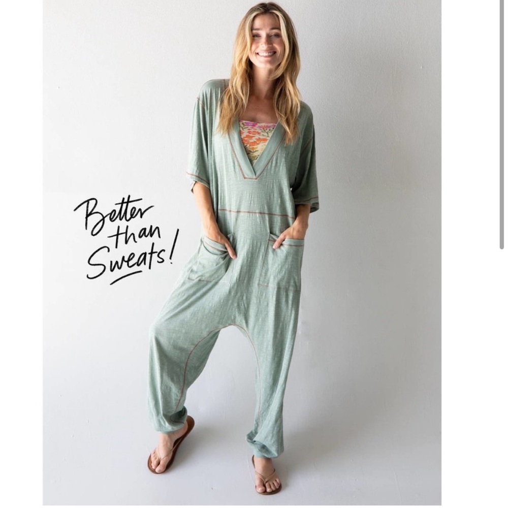 NWOT Natural Life Charlie V-Neck Jumpsuit Size L